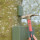 Anti-Einwachs-Klötzchen mit Haken für alle Baumkästen